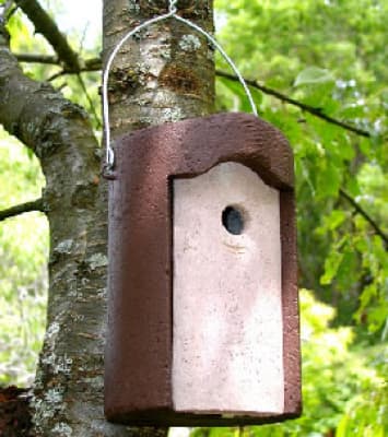 Photo d'un nichoir pour oiseaux "LPO"